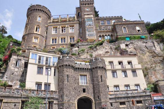 Studio Apartment In Neapolitan Castle Int 28 Ngoại thất bức ảnh